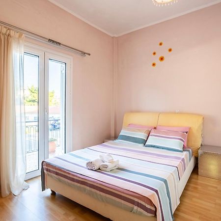 Kalamata'S Sunny Retreat Near The Historic Center Exteriér fotografie