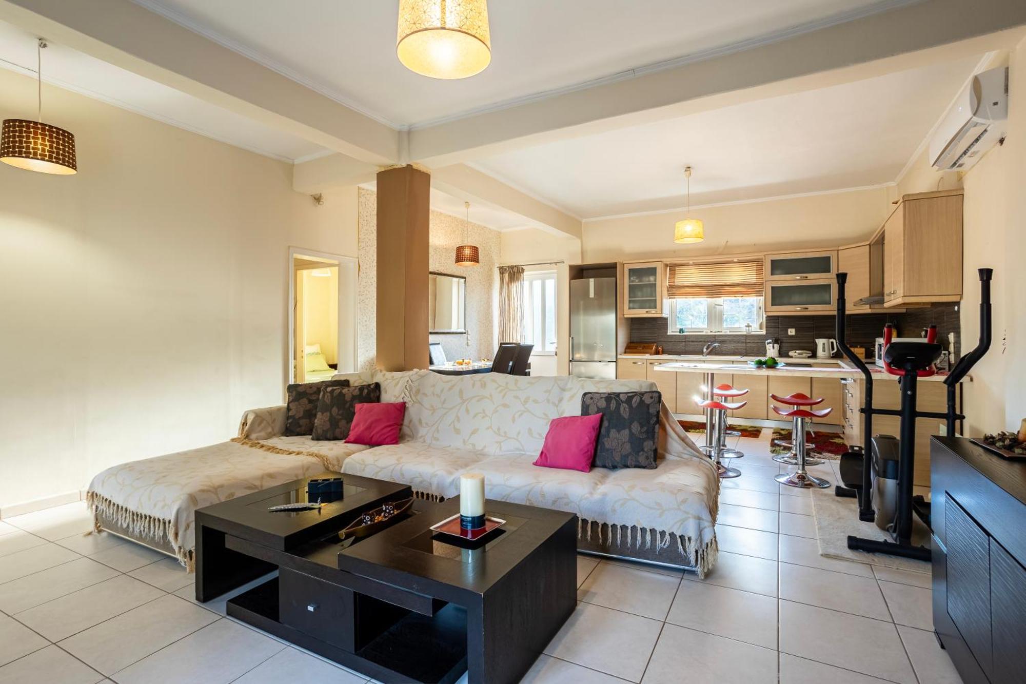 Kalamata'S Sunny Retreat Near The Historic Center Exteriér fotografie